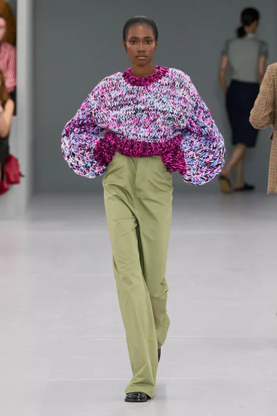 Look 33